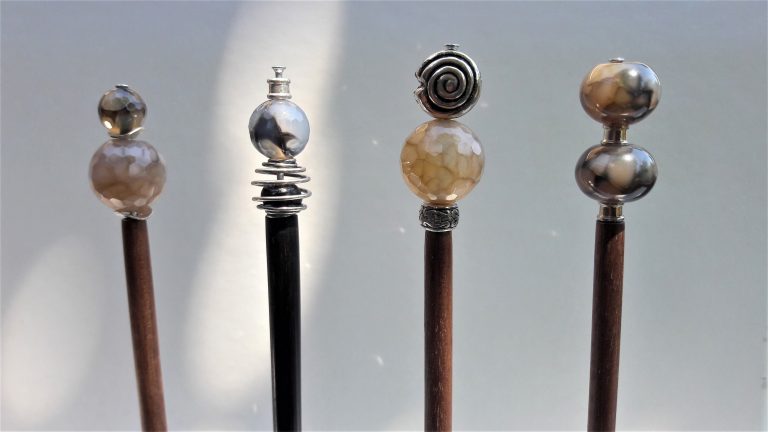 #16 - Ebenholz, Veilchenholz, Achate, Altsilber