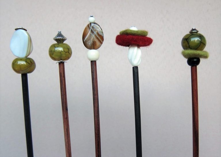 #21 - Ebenholz, Veilchenholz, Achate, Bein, Wollfilz, Altsilber, Echtsilber